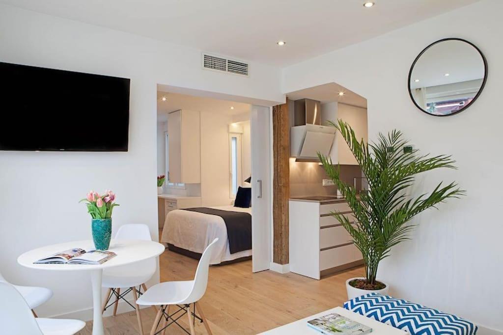 Ferienwohnung Luminoso Apartamento Con Terraza En Sol Madrid Exterior foto