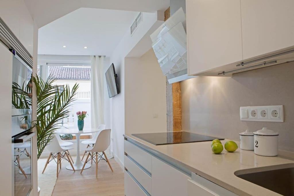Ferienwohnung Luminoso Apartamento Con Terraza En Sol Madrid Exterior foto